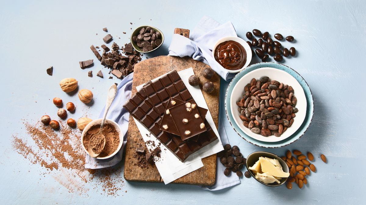 The Benefits and Risks of Eating Chocolate Every Day 18 chocolate